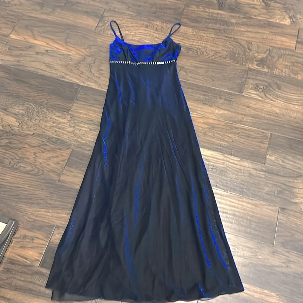 Betsy & Adam by Jaslene evening dress - Picture 7 of 7